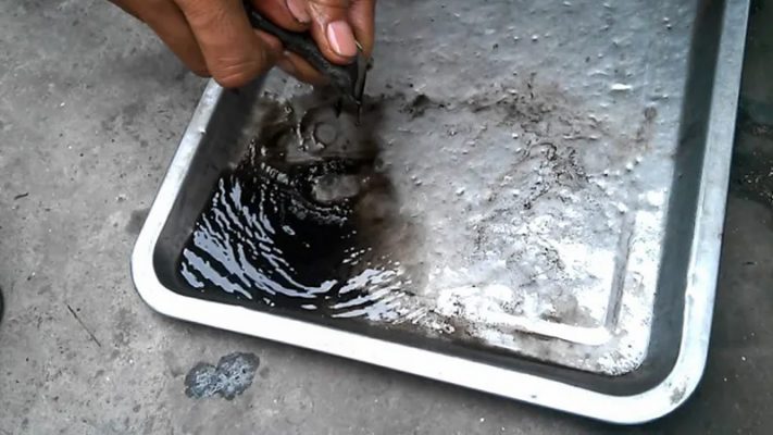 Lọc nhiên liệu chứa nhiều cặn bẩn