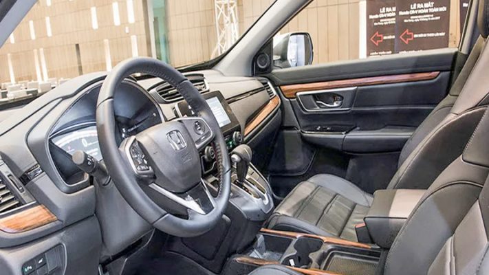 Kiểm tra tình trạng Rôtuyn để hạn chế vô lăng bị rơ