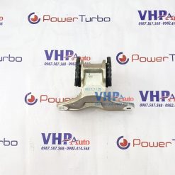 Chân máy trái Suzuki Vitara 2016