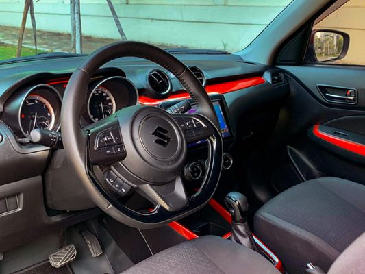 Nội thất chiếc Suzuki Swift độc đáo mang phong cách bản giới hạn Sport Katana