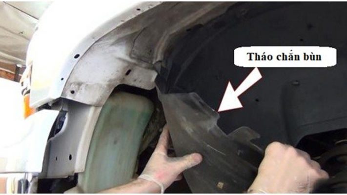 Hướng dẫn thay thế mô tơ bơm nước rửa kính ở ô tô 6