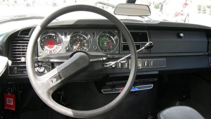 Vô lăng Citroen DS