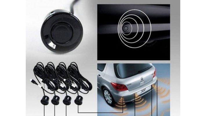 Cảm biến lùi ô tô