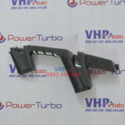 157-nep-cai-ba-do-soc-trong-truoc-phai-suzuki-vitara-2016-71734-54p00-000-b