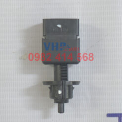 49-cong-tac-den-phanh-suzuki-ertiga-2016-37740m79g00-37740m79g00-000-b